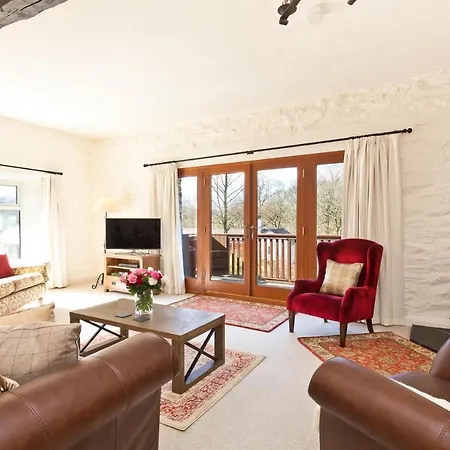 Charcoal House Dom wakacyjny