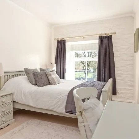 Dom wakacyjny Charcoal House *