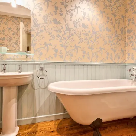 Charcoal House 別荘 コニストン